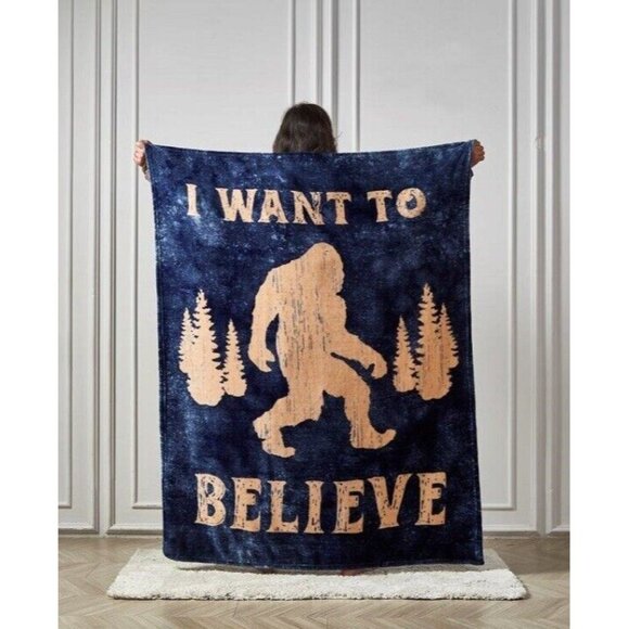 Sasquatch New Big Foot Believe 50x60 Soft Plush Fleece Throw Gift Blanket Forest - Picture 2 of 4